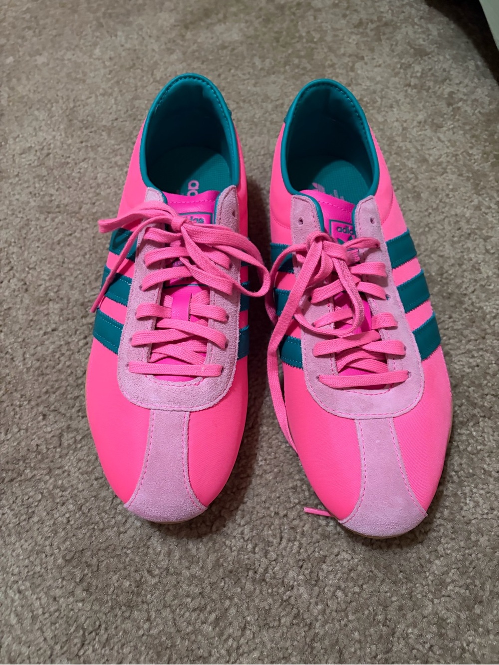 New adidas Tokyo Women’s Neon Pink Sneakers with Teal Stripes